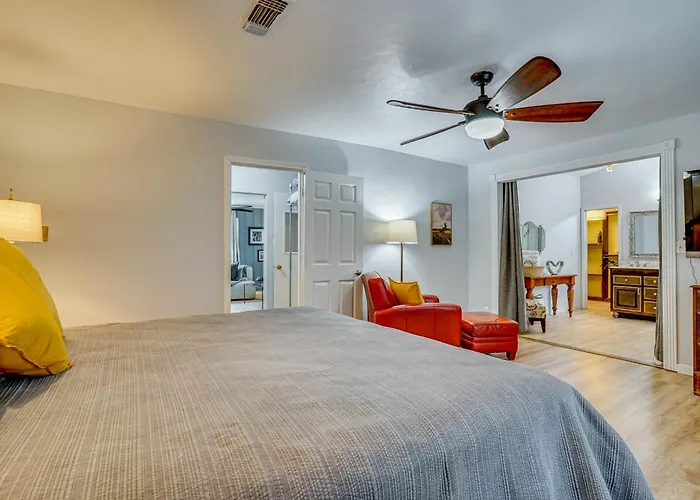 Family + Pet Friendly: Worth Near Tcu!