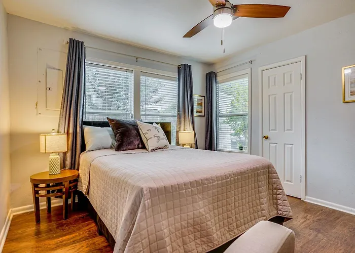 Holiday home Family + Pet Friendly: Worth Near Tcu!