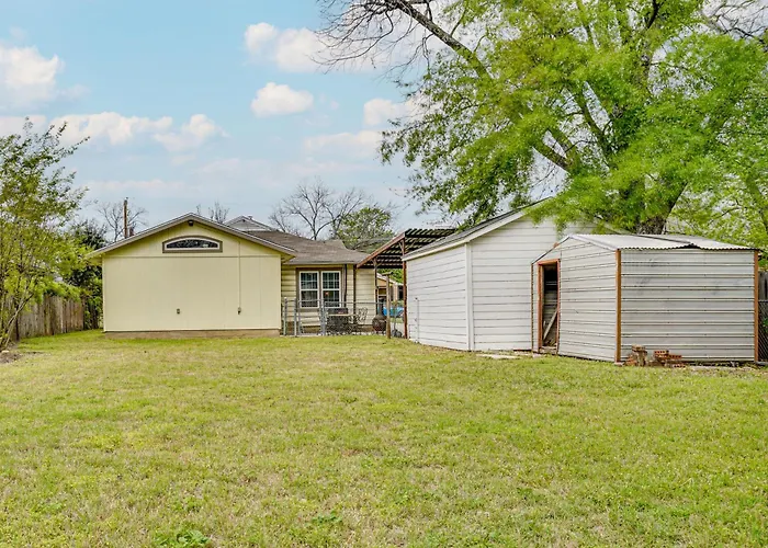Family + Pet Friendly: Worth Near Tcu! Fort Worth